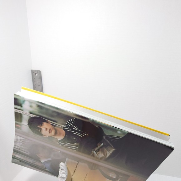 Ryo Yoshizawa (Oryo) Photobook - Picture 9 of 12